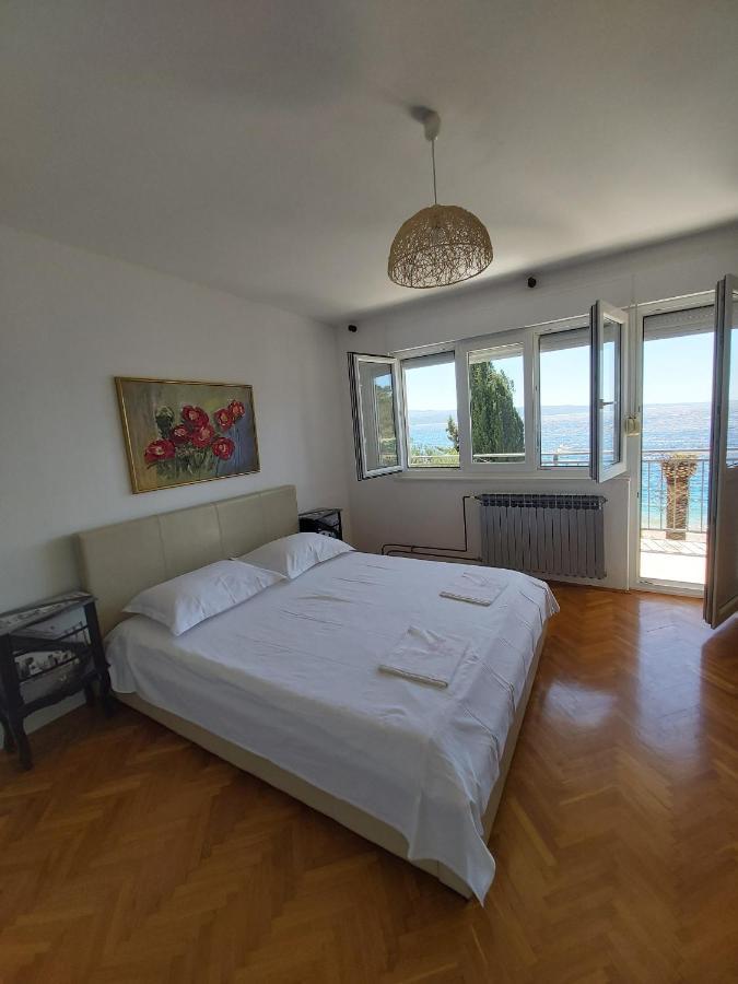 Apartments By The Sea Stanici, Omis - 1031 Tice Экстерьер фото